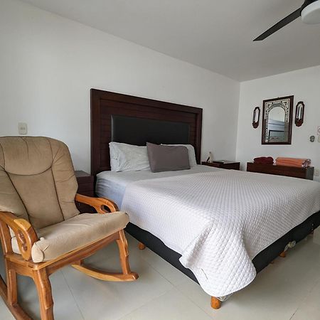 Villa Aurora Beautiful Beachfront Apartment Cancún Esterno foto